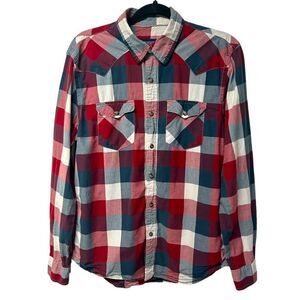American Eagle Vintage Fit Red Blue White Plaid Button Up Flannel Style